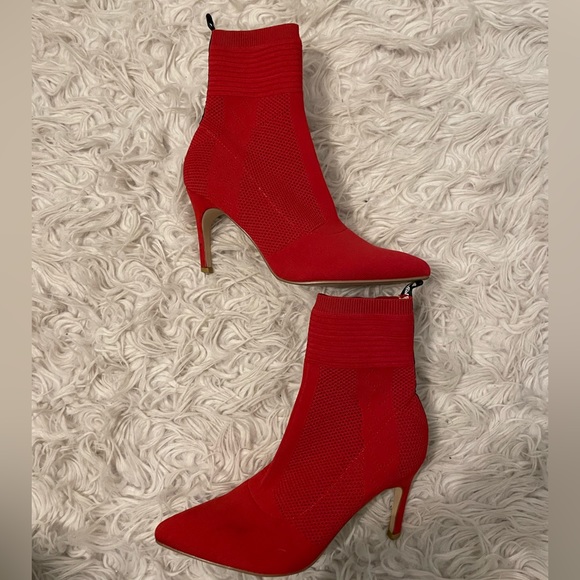 Buffalo red booties - Picture 5 of 6